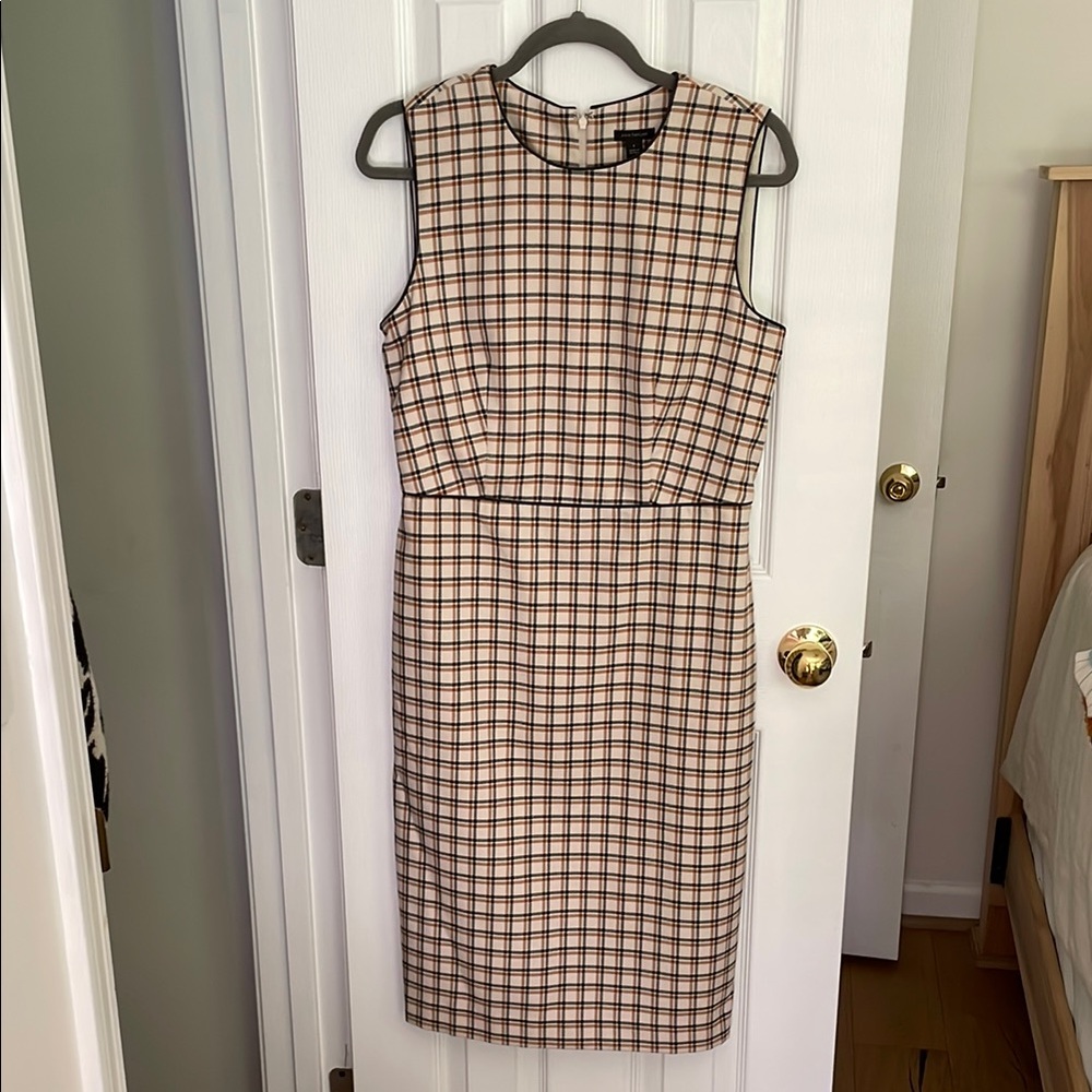 ANNE TAYLOR Sleeveless Plaid Dress